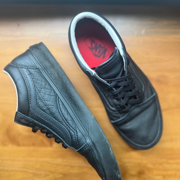 Black on Black Leather Old School Vans - Picture 5 of 6